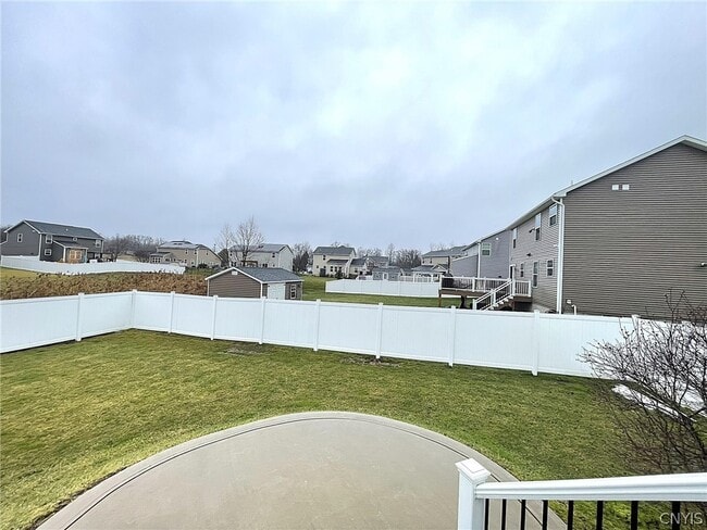 Building Photo - 113 Weeping Willow Way