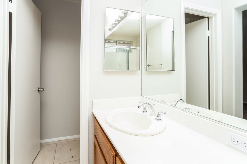 Building Photo - 2642 Ridgewater Cir