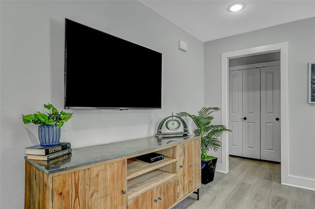 Building Photo - 731 Layne Dr