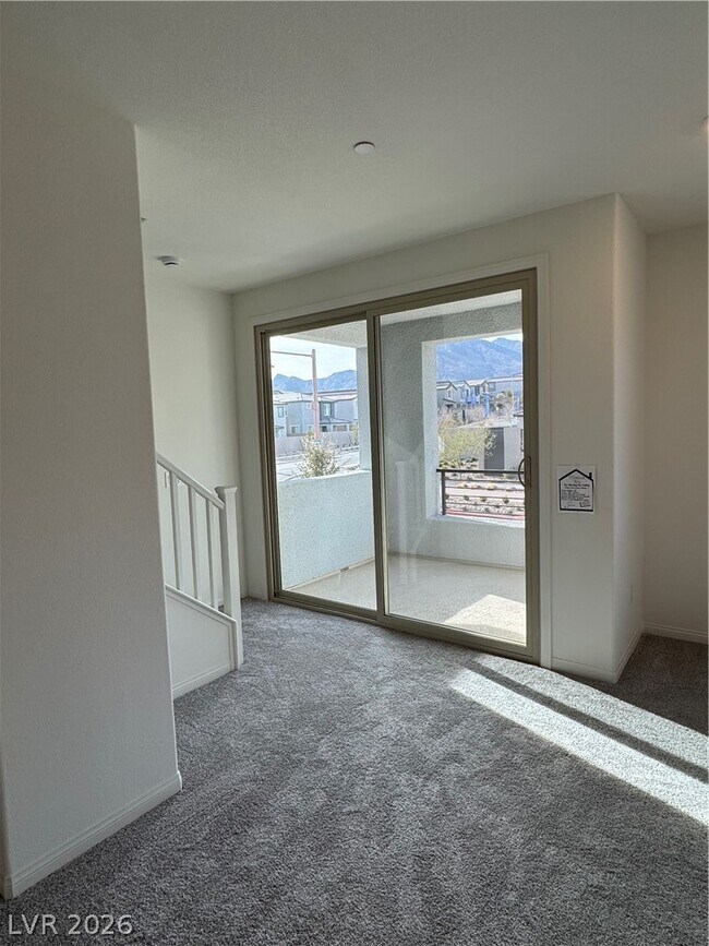 Building Photo - 1505 Little Penguin St