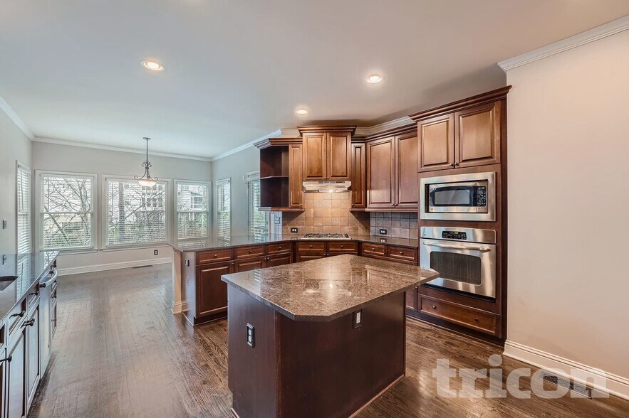 Building Photo - 6660 Granite Gate Pass