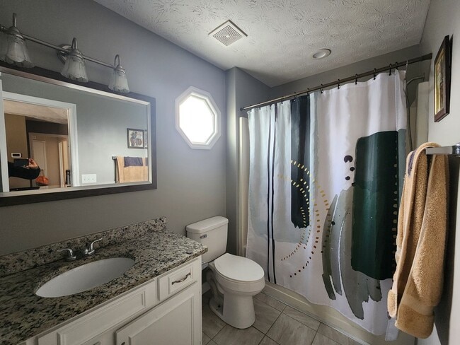 Building Photo - Cozy 3 Bedroom 2 Bath Corner Lot in Columbus, GA