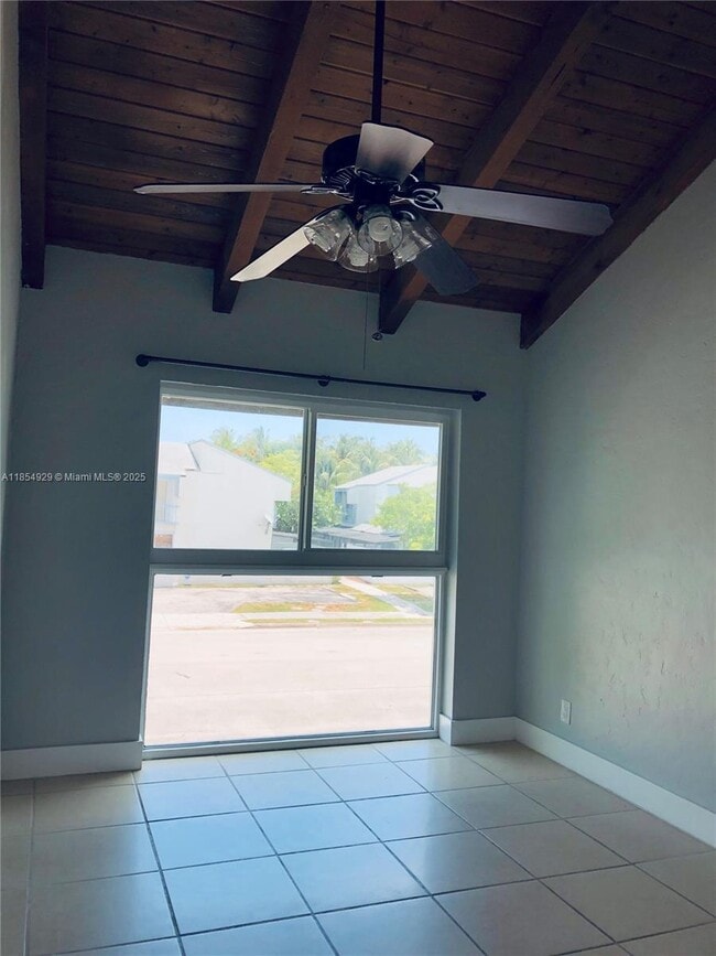 Building Photo - 15820 SW 90th Ct