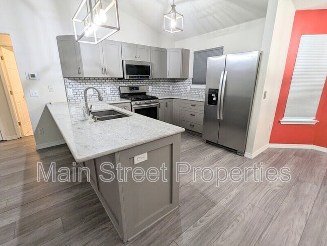 Building Photo - 7440 Chimney Pines Dr