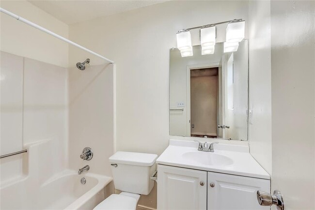 Building Photo - 14202 Sussman Ct