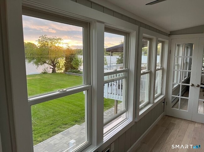 Building Photo - 201 Seneca Dr