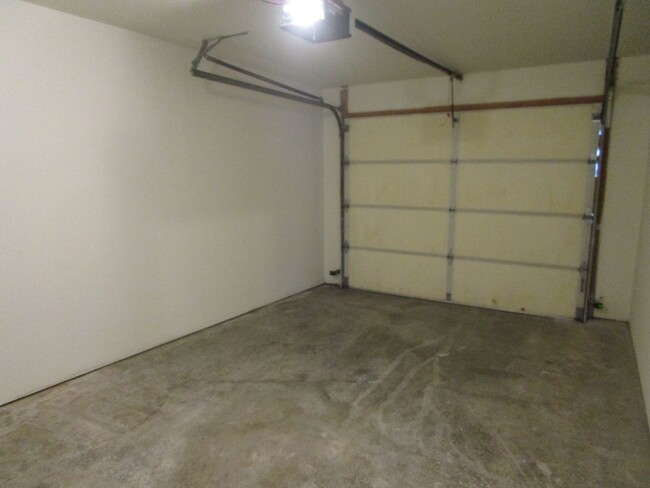 Building Photo - 3508-3510 Delmar Ct.