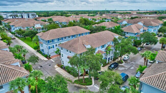 Building Photo - 1274 Vía Panzani