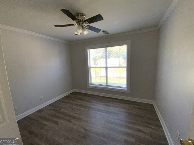 Building Photo - 5600 Sugar Crossing Dr