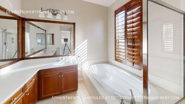 Building Photo - 381 Mesa Verde Park