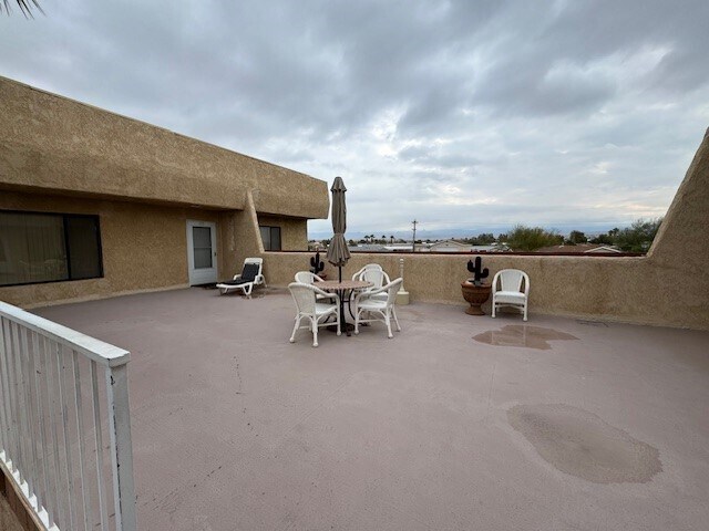 Building Photo - 454 Riverfront Dr