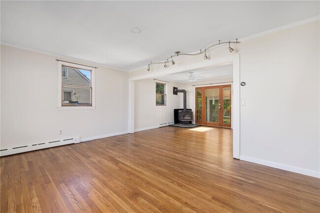 Building Photo - 36 N Beacon Terrace