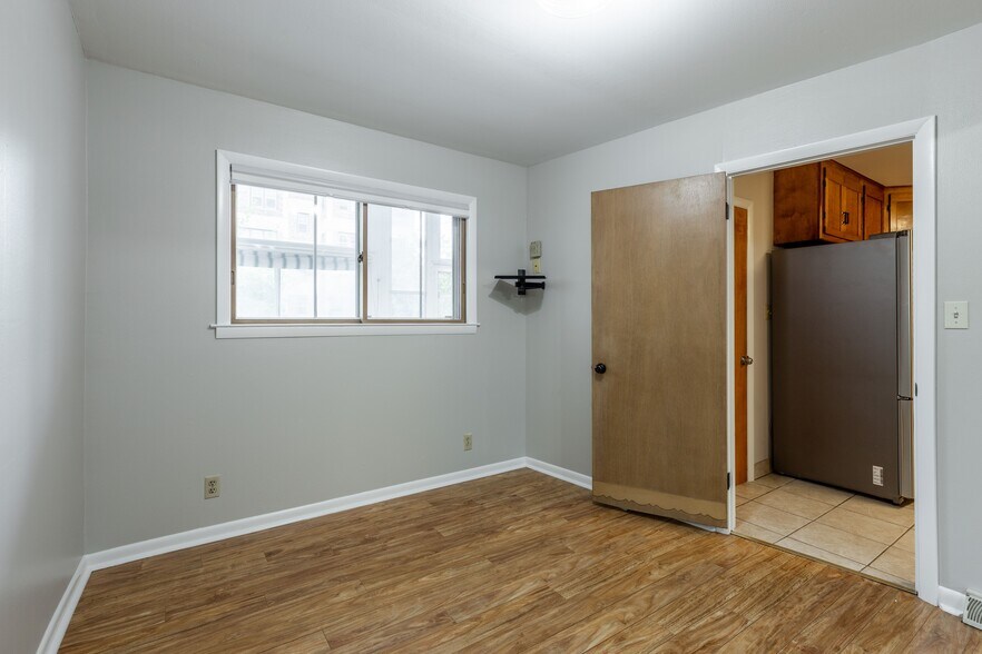Building Photo - 1524 N Humboldt Ave