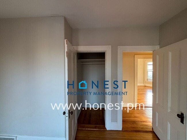 Building Photo - 103 Rackleff St