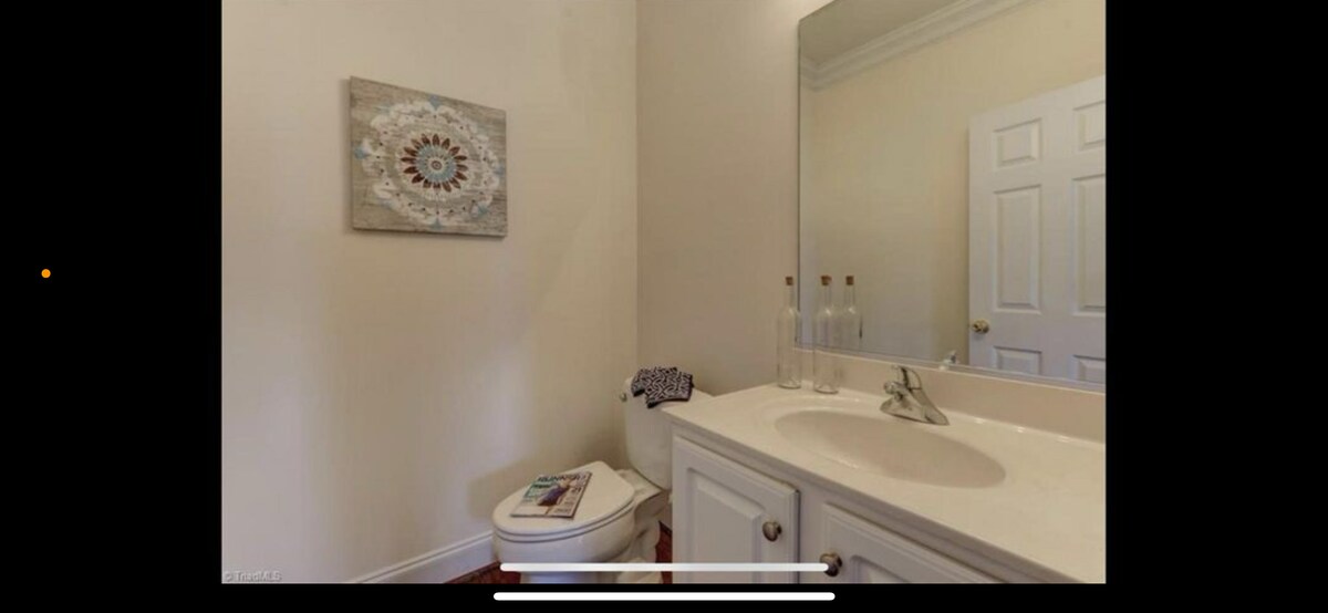 Building Photo - 4490 Piedmont Trace Dr