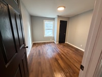 Building Photo - 514 Iowa Ave