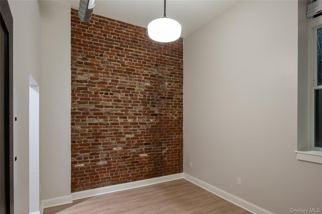 Building Photo - 17 Anya Ct