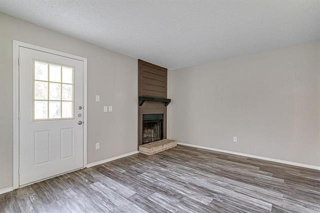 Building Photo - 836 NW Summercrest Blvd