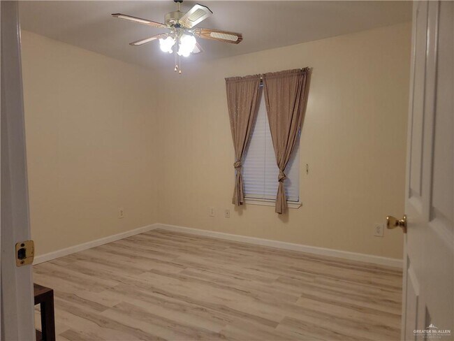 Building Photo - 180 Chippewa Cir