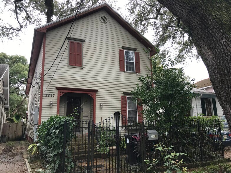 Primary Photo - 2617 Palmer Ave