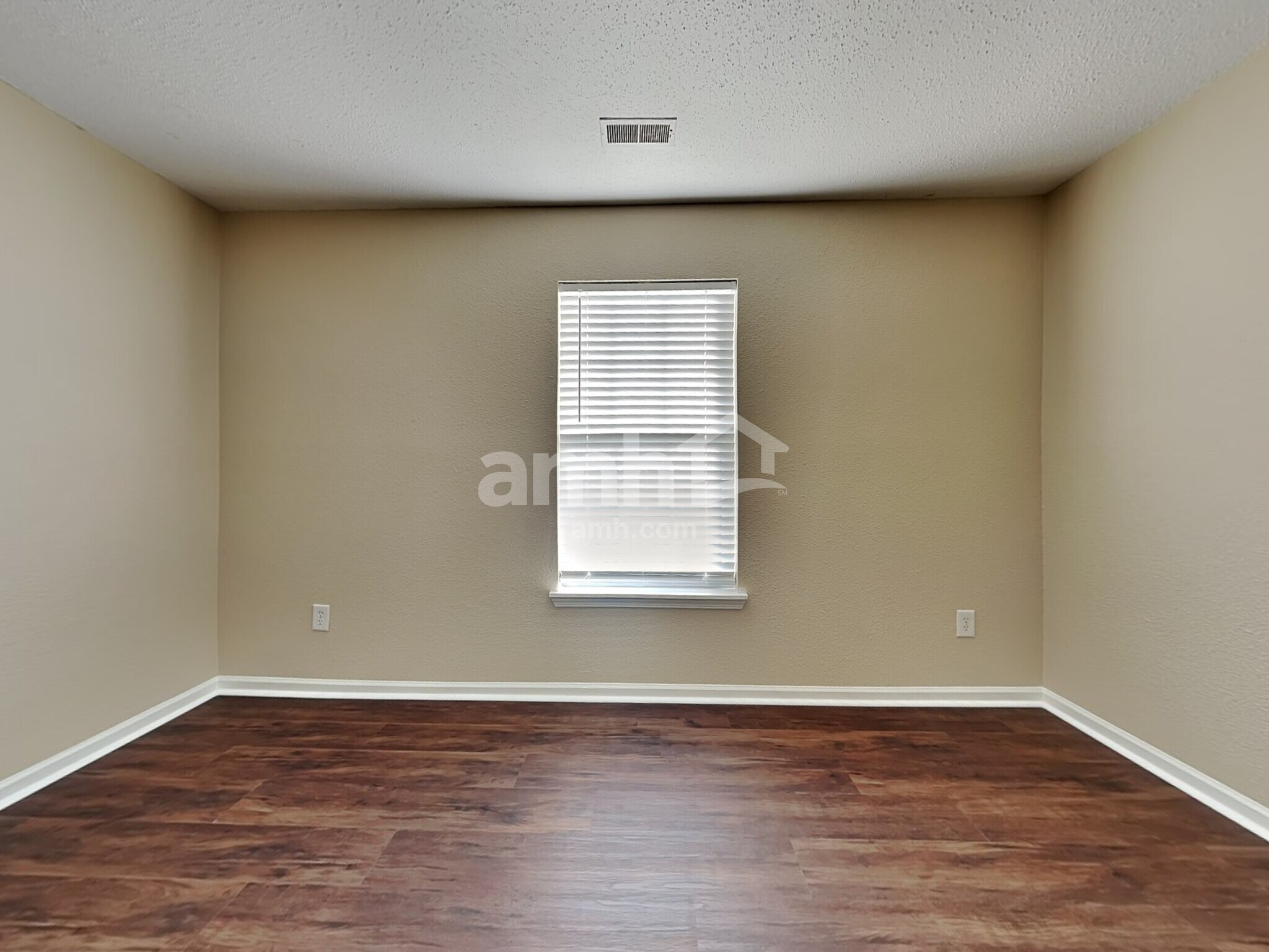 Building Photo - 8149 Whitham Dr