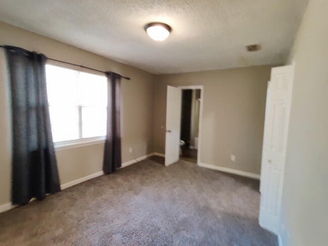 Building Photo - 2366 Gregory Dr