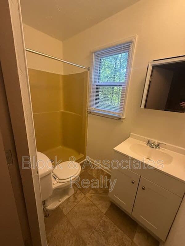 Building Photo - 1326 Spanish Dr
