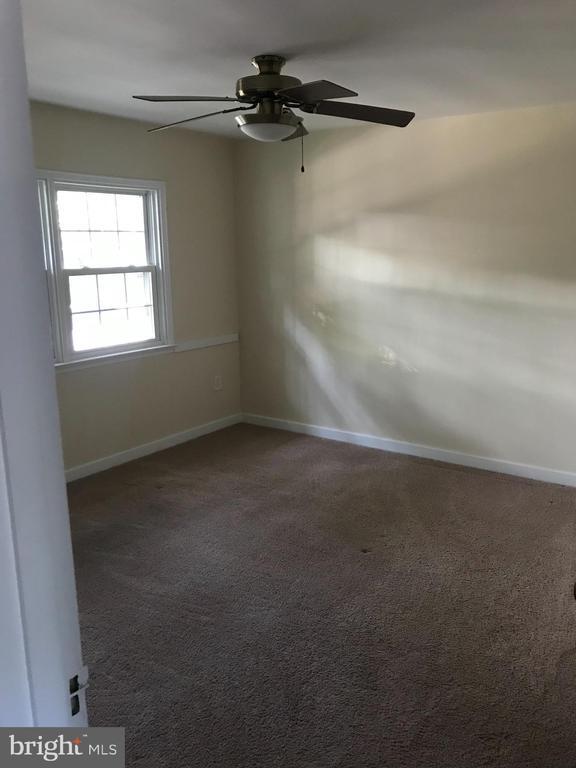 Building Photo - 205 Sycamore Rd