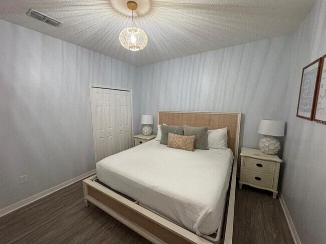 Building Photo - 4445 Shiva Loop