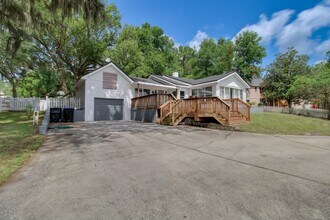Building Photo - 8875 Lake Florence Blvd