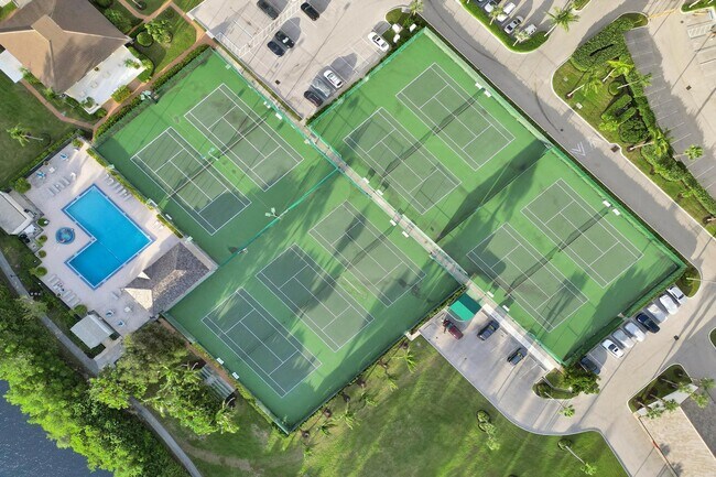 Building Photo - 300 Ocean Trail Way