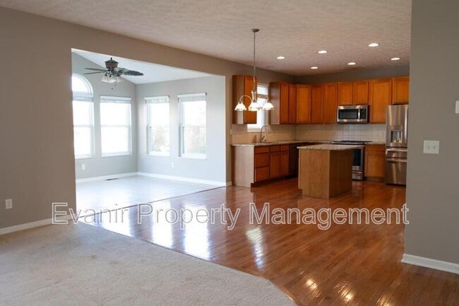 Building Photo - 2257 Murphy Ln E