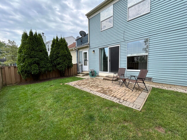 Building Photo - 1453 Chelsea Ave