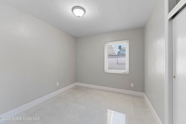 Building Photo - 2373 Allan Adale Rd