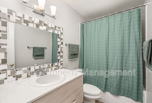 Building Photo - 112 Ashbrooke Dr