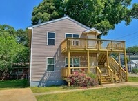Building Photo - READY 11-03-25!! Completely Updated 2-Bedr...
