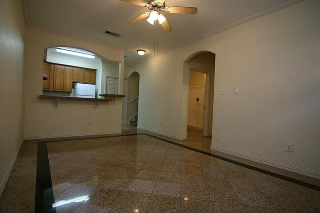 Building Photo - 9400 Bellaire Blvd