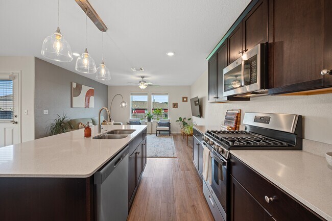 Building Photo - 7317 Sparkling Light Dr