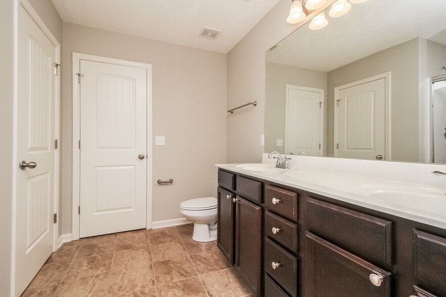 Building Photo - 2654 Salem Glen Xing