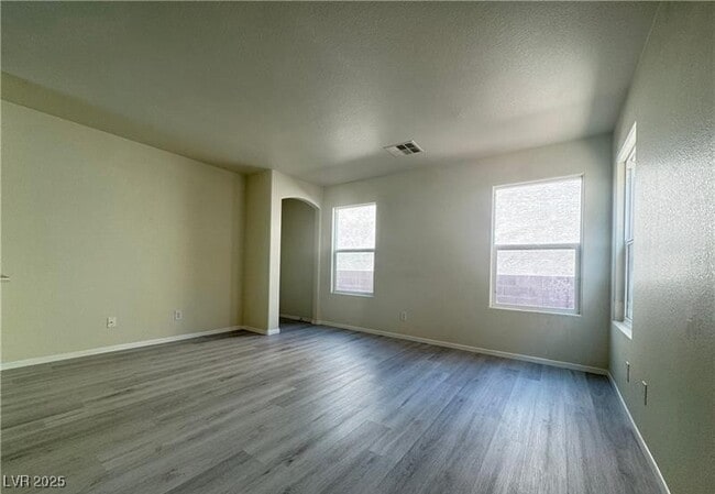 Building Photo - 7469 Margollini St