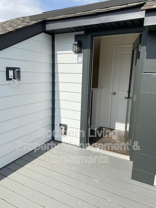 Building Photo - 13109 Simoneaux Ln