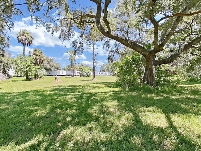 Building Photo - 6316 Eugene Acres Ln