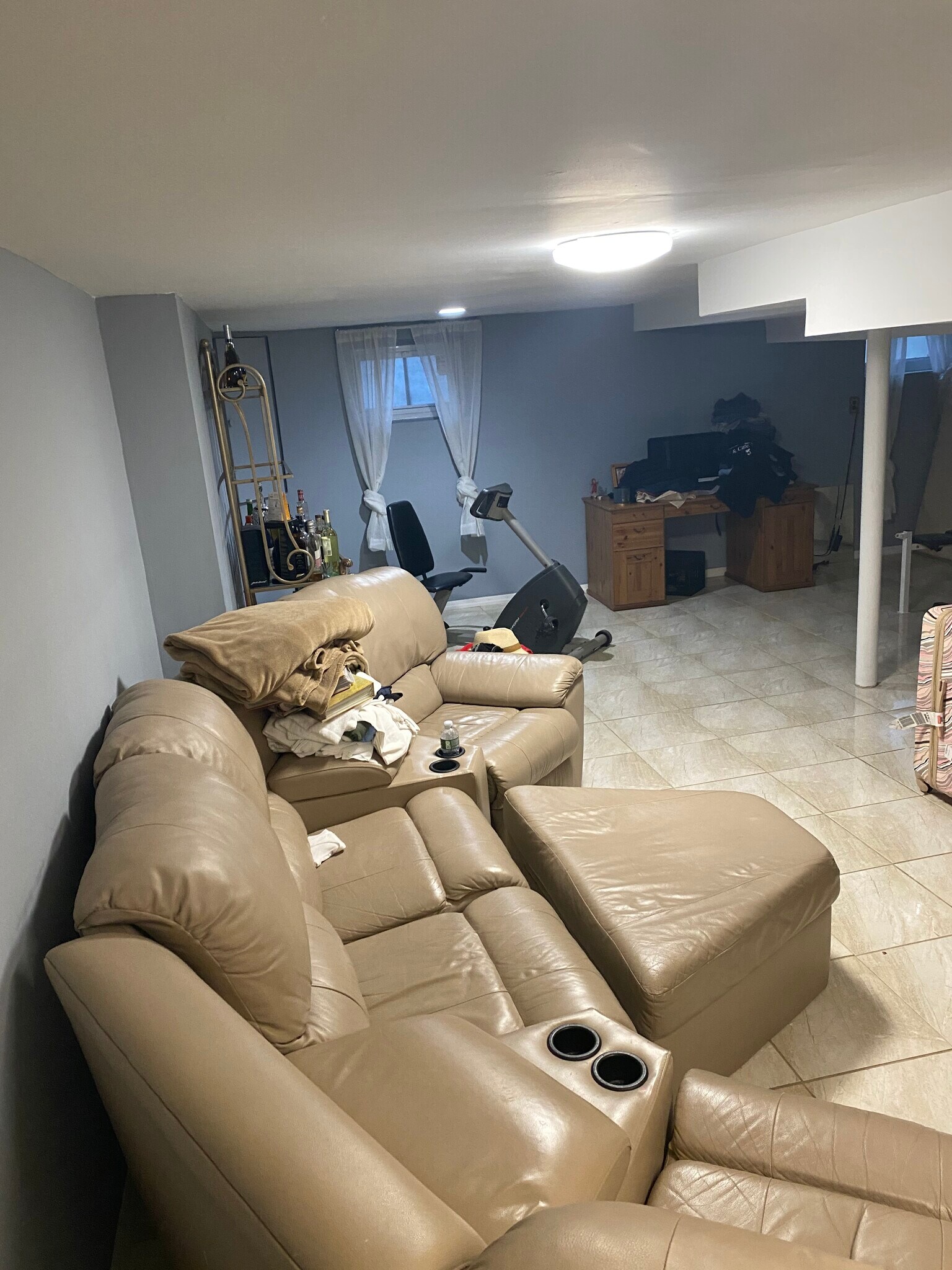 Building Photo - 95 Sycamore Ave