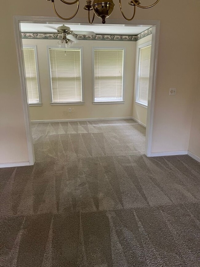 Building Photo - 2 Bedroom Brick Home Downtown Marianna