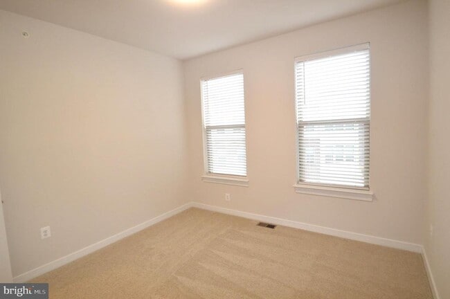 Building Photo - 13651 Innovation Station Lp