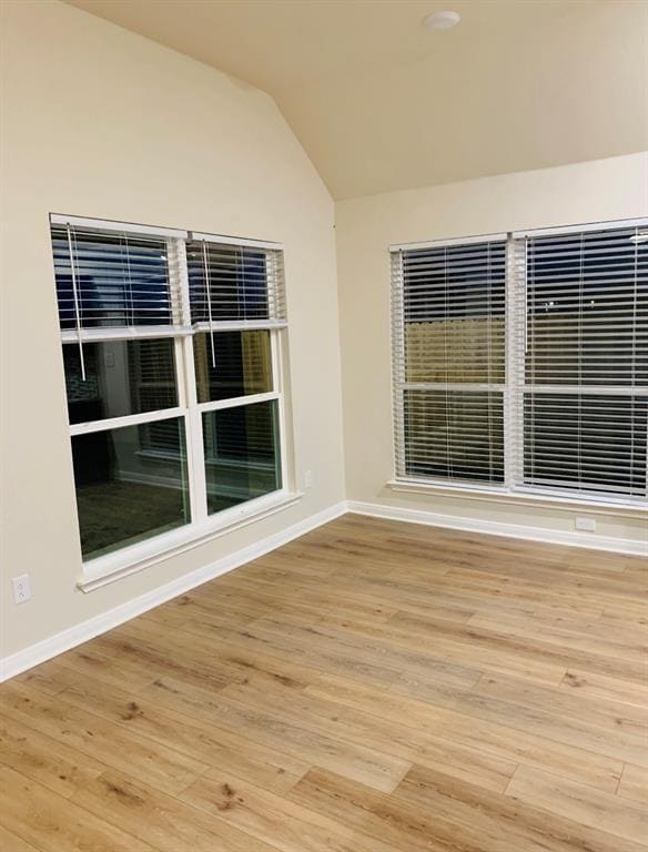 Building Photo - 808 Fallbrook Dr