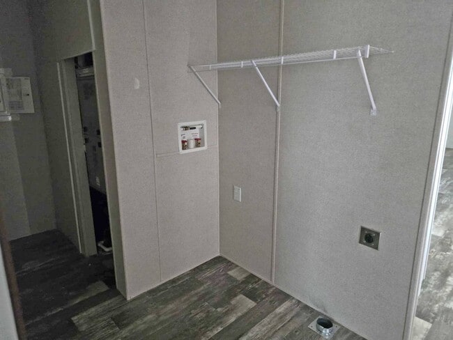 Building Photo - 613 Polk St