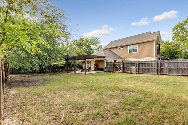 Building Photo - 1001 Welsh Ave