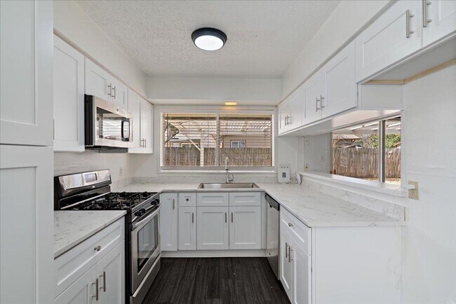 Building Photo - 12306 Hickorystick Cove