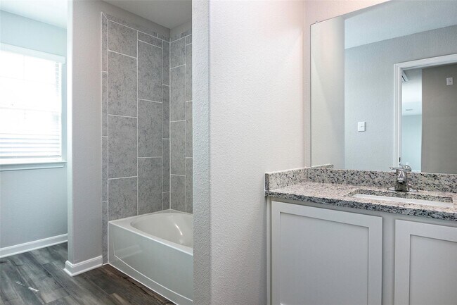 Building Photo - 1825 Liam Dr